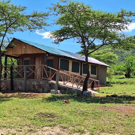 לינה וארוחת בוקר Sekenani Maasai Mara Safari Camp In Kenya מראה חיצוני תמונה